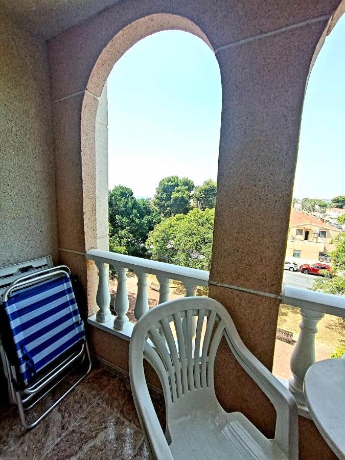 De Pinoso Apartment Torrevieja Bagian luar foto